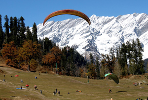 paragliding-in-himachal3