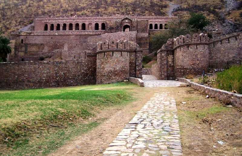 Bandhavgarh Fort